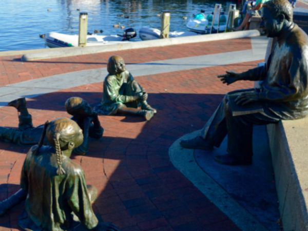 Statue of Alex Haley by the Annapolis Dock