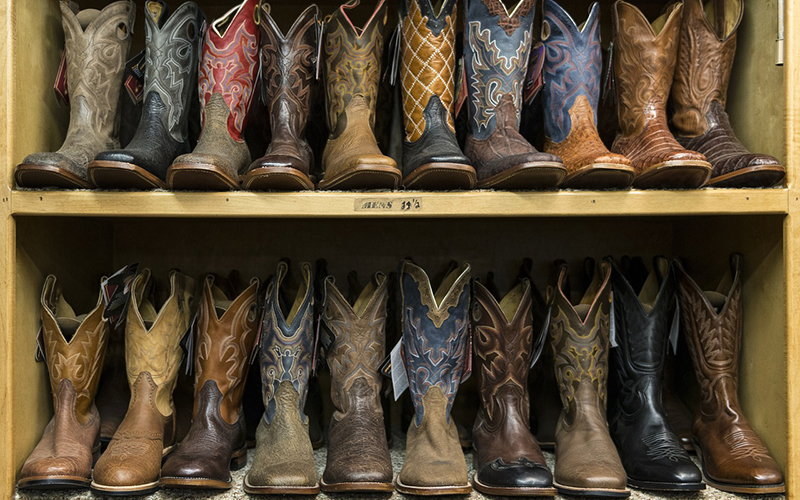 boots worn on alaska the last frontier