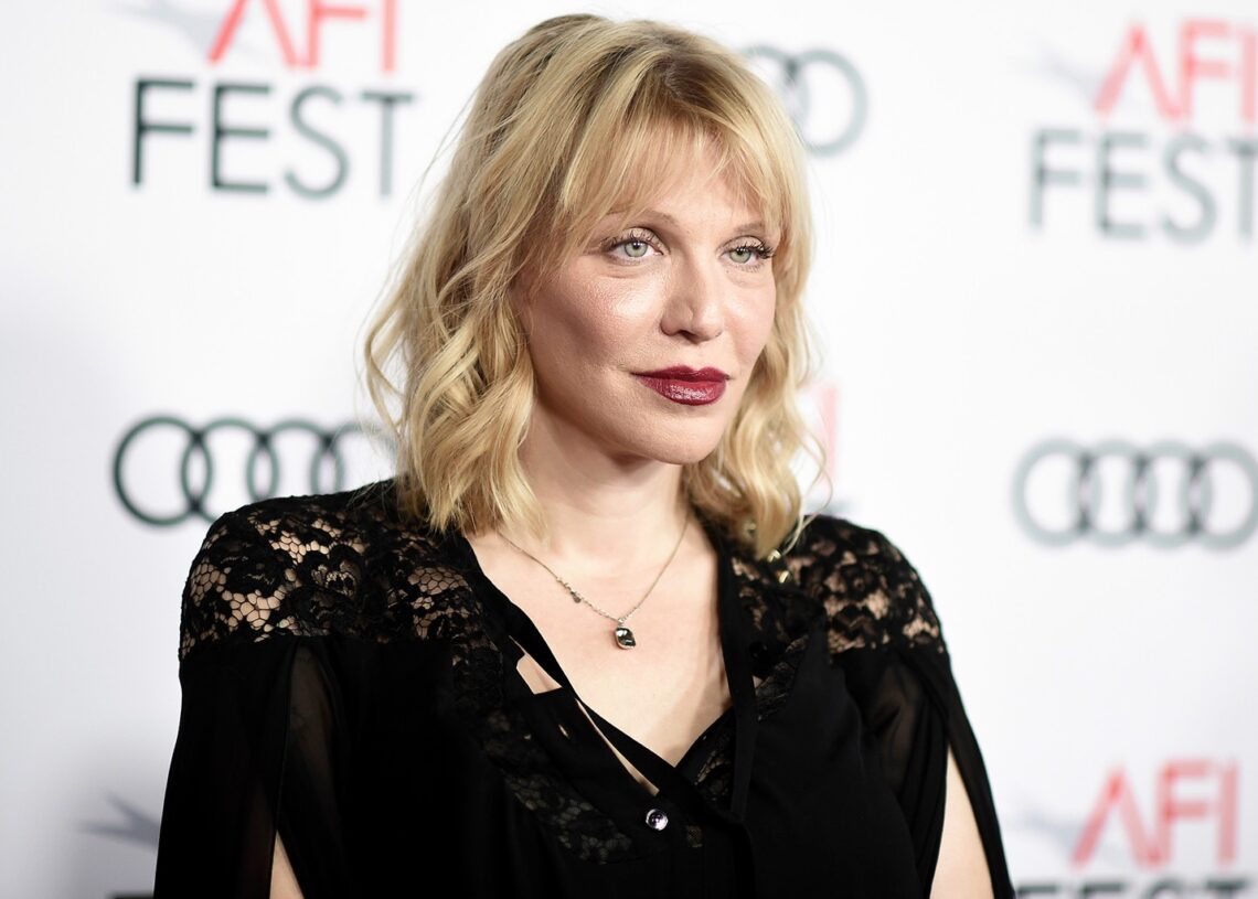 Courtney Love Reveals 2020 Was The Year She Almost Died The Urban Twist