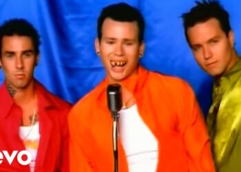 After Fans Celebrated A Funny Blink-182 Lyric, Mark Hoppus Explained It