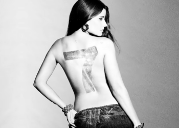 Nelly Furtado Cover for Album ´7´